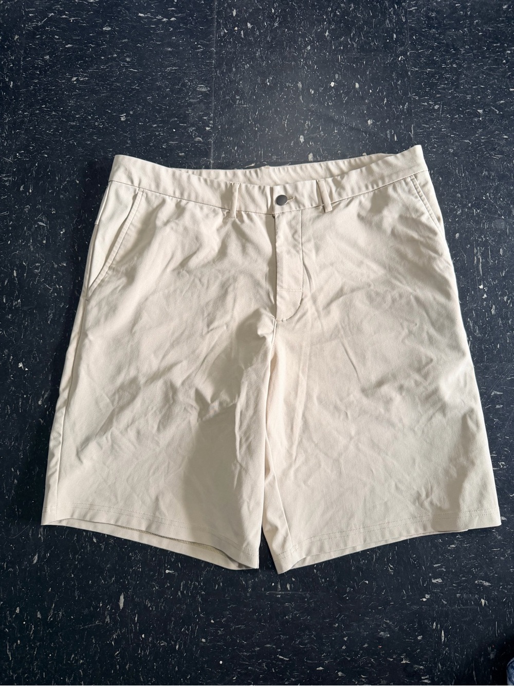 Old Navy Men's Cream Chino Shorts